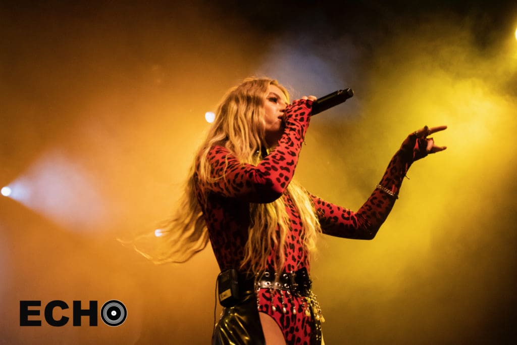 Fletcher Performs at the El Rey for her last show on Tour