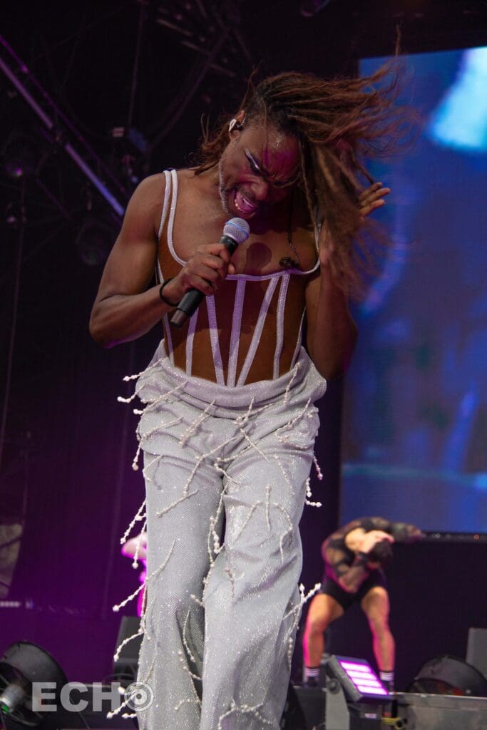 Billy Porter performing at FABULOSO Fundraiser Festival