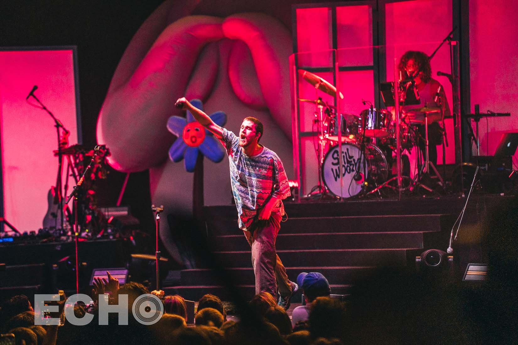 REVIEW Still Woozy Brings His Psychedelic New Album to Life on "Loveseat Tour" ECHO